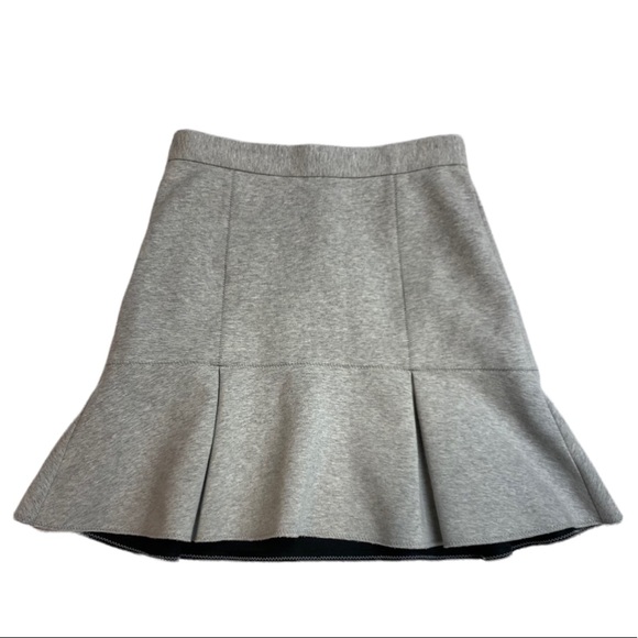 Madewell Light Grey Pleated Scuba Trumpet Mini Skirt - Picture 5 of 14